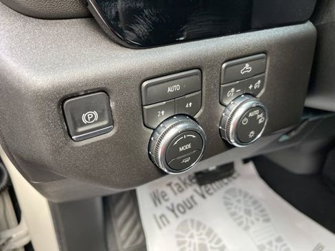 New 2026 GMC Sierra 1500 SLE image 23