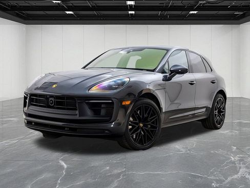 Used 2025 Porsche Macan GTS image 1