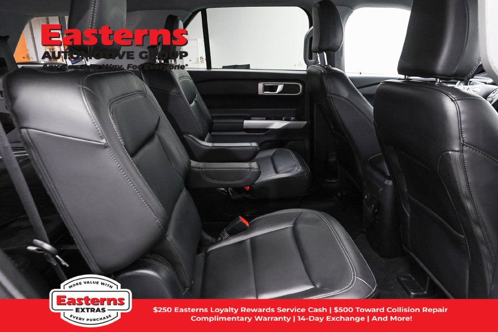 Used 2023 Ford Explorer XLT w/ Equipment Group 202A AWD/4WD image 23