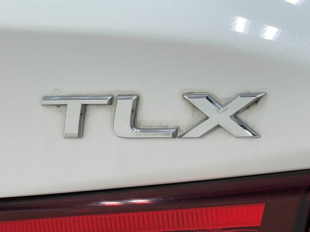 Used 2016 Acura TLX FWD image 40