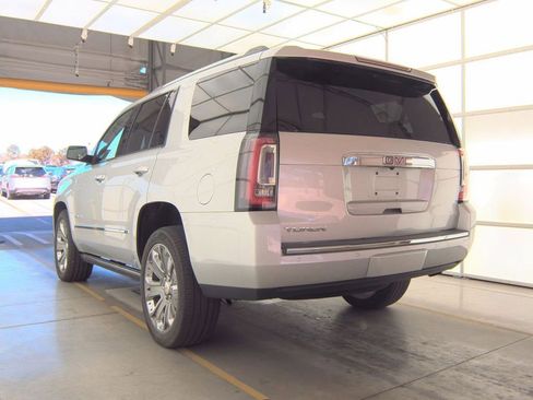 Used 2020 GMC Yukon Denali AWD/4WD image 3