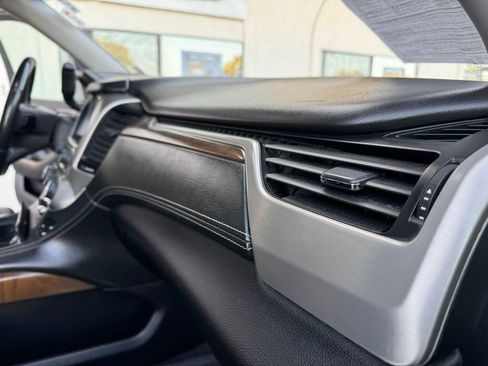 Used 2019 GMC Yukon Denali w/ Open Road Package RWD image 22