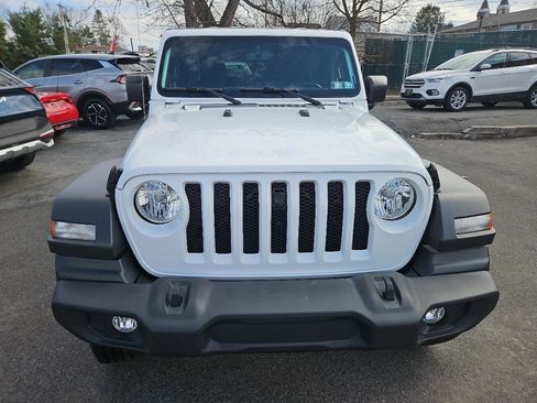 Used 2022 Jeep Wrangler Sport image 8