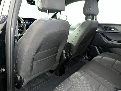 Used 2025 Chevrolet Equinox LT w/ Safety and Technology Package AWD/4WD image 25