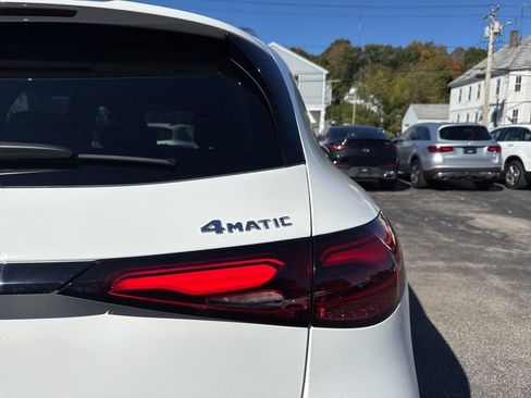 New 2026 Mercedes-Benz GLC 300 4MATIC image 8