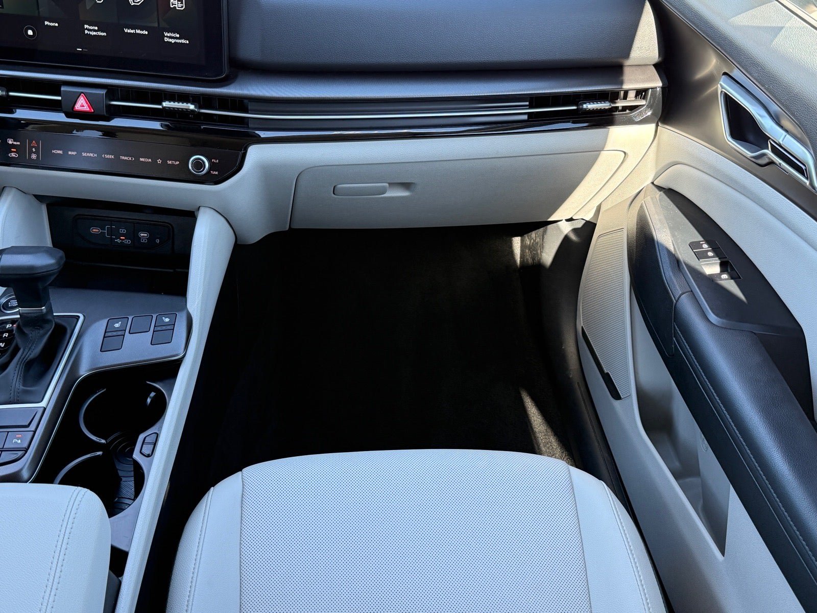Used 2026 Kia Sportage EX FWD image 15