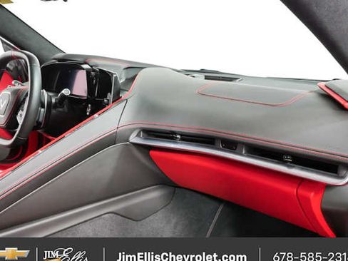 Used 2021 Chevrolet Corvette Stingray Premium Cpe w/ Z51 Performance Package RWD image 20