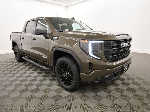 Used 2024 GMC Sierra 1500 Elevation AWD/4WD image 10