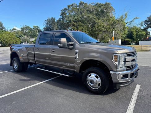 Used 2019 Ford F350 Lariat w/ Lariat Ultimate Package image 8