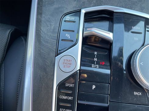 Used 2025 BMW X5 xDrive40i image 17