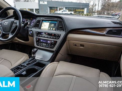 Used 2017 Hyundai Sonata Limited w/ Ultimate Package 04 image 24