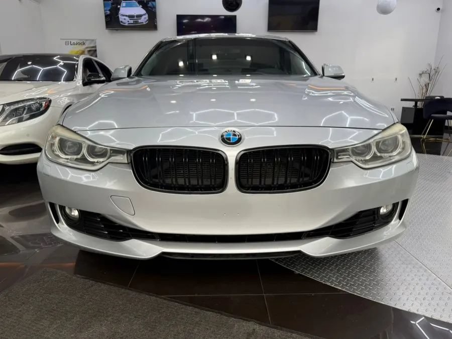 Used 2015 BMW 328i xDrive Sedan w/ Premium Package AWD/4WD image 1