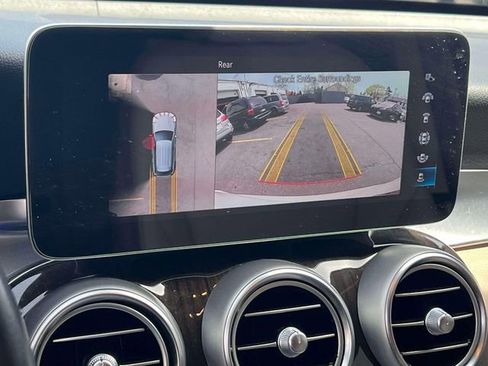 Used 2022 Mercedes-Benz GLC 300 w/ Premium Package Lite image 41