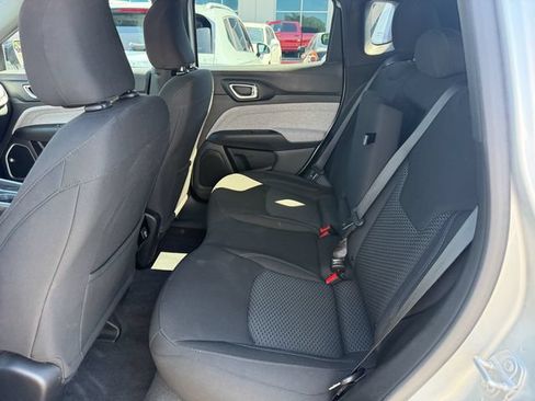 Used 2025 Jeep Compass Sport AWD/4WD image 22