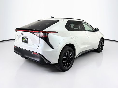 Used 2026 Toyota bZ FWD image 9