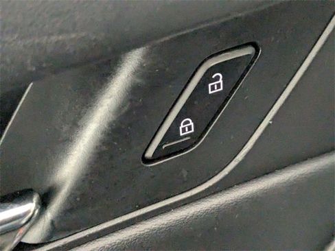 Used 2025 MAZDA CX-70 3.3 Turbo w/ Preferred Package image 11