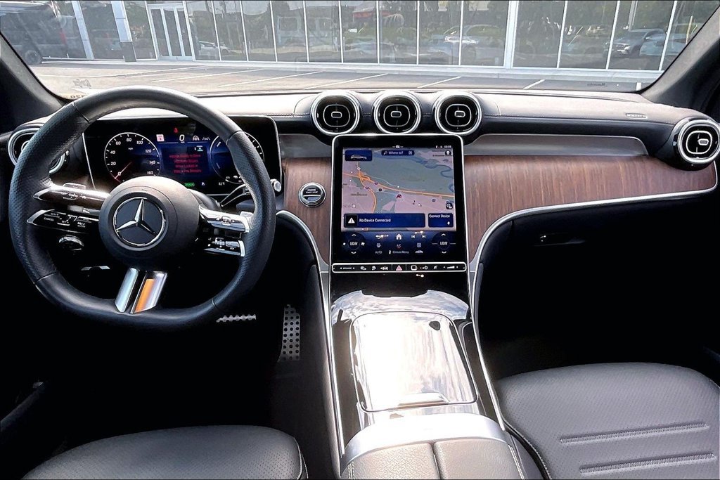 Certified 2025 Mercedes-Benz GLC 350e 4MATIC image 13