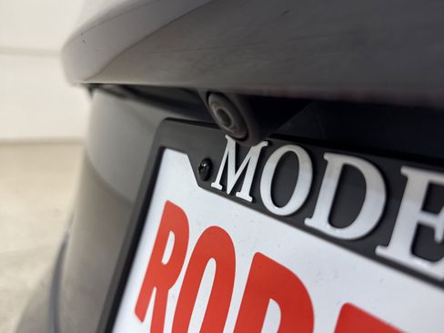 Used 2023 Tesla Model 3 Standard Range image 16