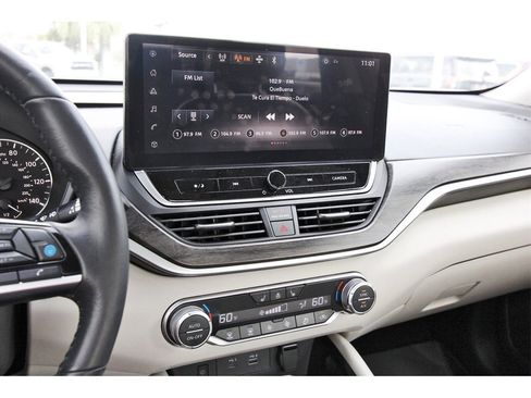 Used 2023 Nissan Altima 2.5 SL image 15