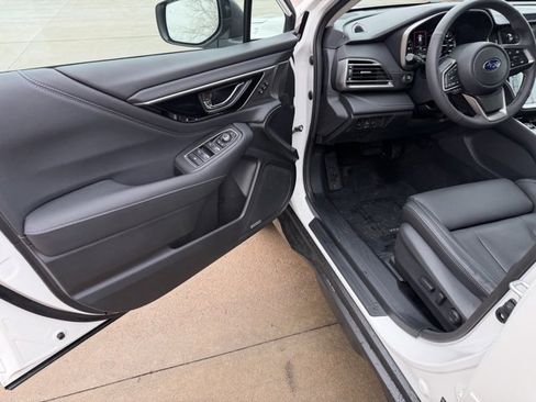 Used 2025 Subaru Outback Touring XT image 16