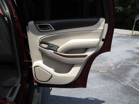 Used 2019 GMC Yukon Denali w/ Denali Ultimate Package AWD/4WD image 33