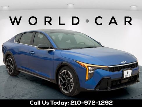 New 2025 Kia K4 GT-Line image 1