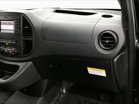 Used 2019 Mercedes-Benz Metris Passenger image 26