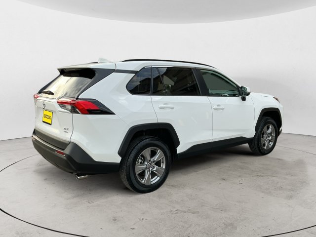 Used 2024 Toyota RAV4 XLE w/ Convenience Package AWD/4WD image 5