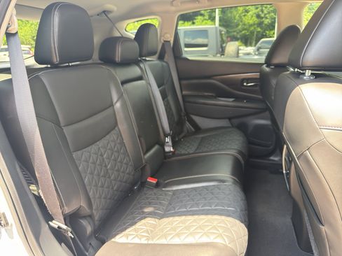 Used 2023 Nissan Murano Platinum w/ Cargo Package AWD/4WD image 19