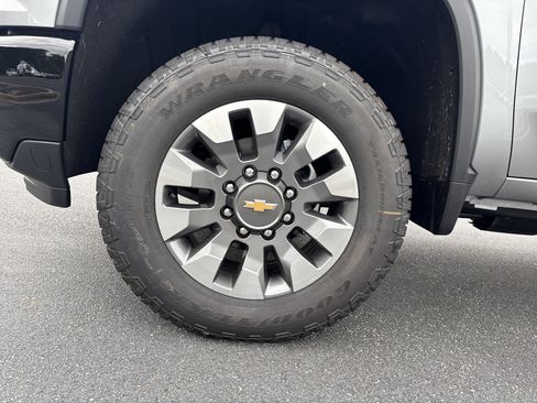 New 2026 Chevrolet Silverado 2500 Custom w/ Custom Value Package image 11
