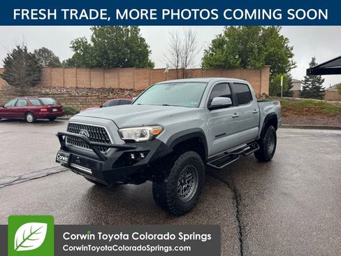Used 2019 Toyota Tacoma TRD Off-Road AWD/4WD image 3