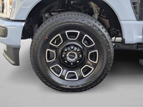 New 2026 Ford F250 Platinum image 9