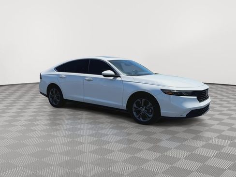 Used 2024 Honda Accord EX image 2