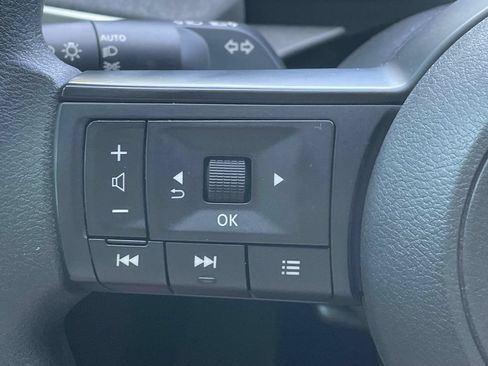 Used 2026 Nissan Kicks SV FWD image 19