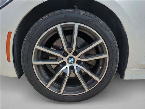 Used 2022 BMW 330i Sedan w/ Driving Assistance Package image 19