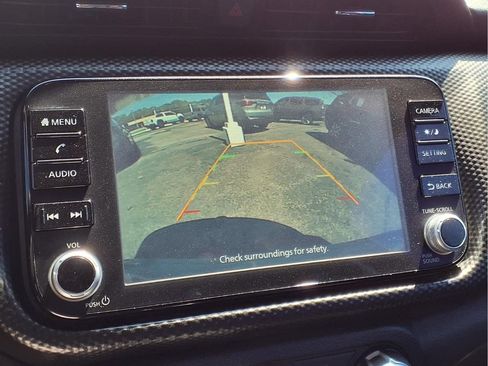 Used 2024 Nissan Kicks SV FWD image 9