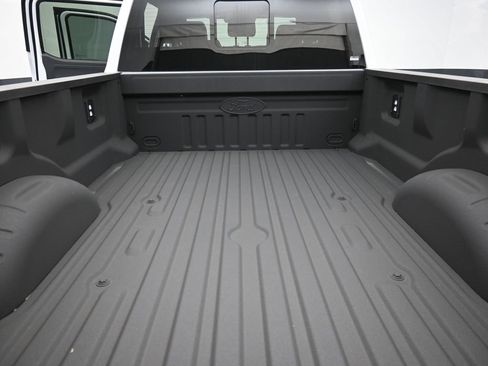New 2025 Ford F350 Lariat w/ Lariat Ultimate Package image 12
