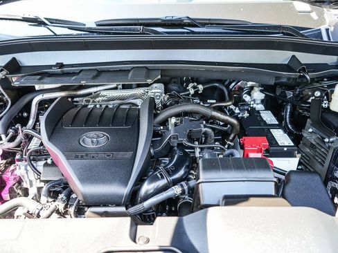 Used 2025 Toyota Grand Highlander FWD image 25