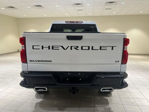 New 2026 Chevrolet Silverado 1500 LT Trail Boss w/ LPO, Dark Essentials Package AWD/4WD image 4