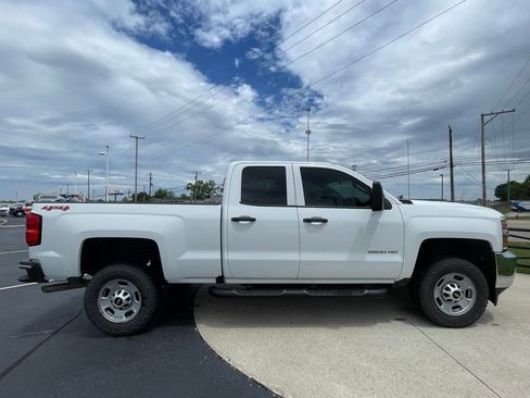 Used 2019 Chevrolet Silverado 2500 W/T AWD/4WD image 8