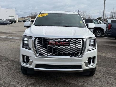 Certified 2022 GMC Yukon XL Denali image 3