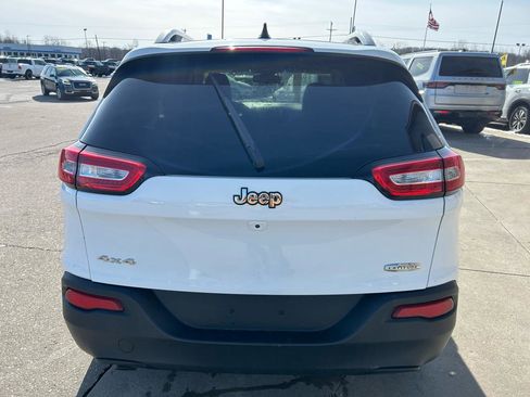 Used 2015 Jeep Cherokee Latitude image 6