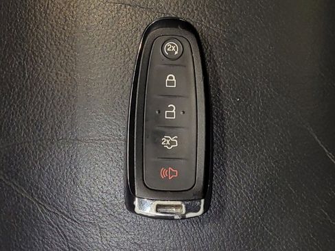Used 2016 Ford Escape Titanium FWD image 32