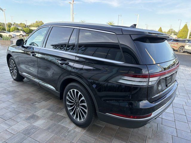 Used 2023 Lincoln Aviator Reserve w/ Equipment Group 201A RWD image 4