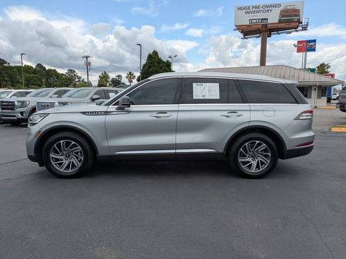 Used 2021 Lincoln Aviator AWD w/ Elements Package image 8