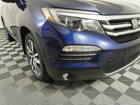 Used 2017 Honda Pilot Elite image 10