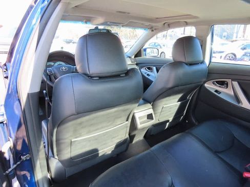 Used 2010 Toyota Camry LE image 13