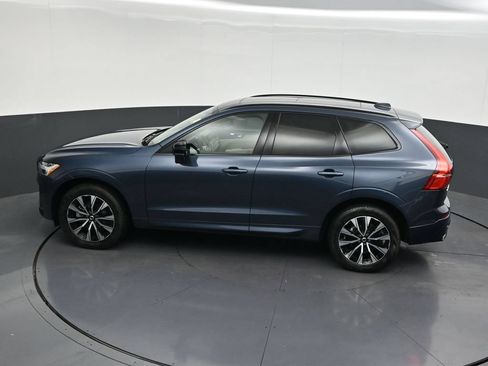 Used 2024 Volvo XC60 B5 Core AWD/4WD image 19