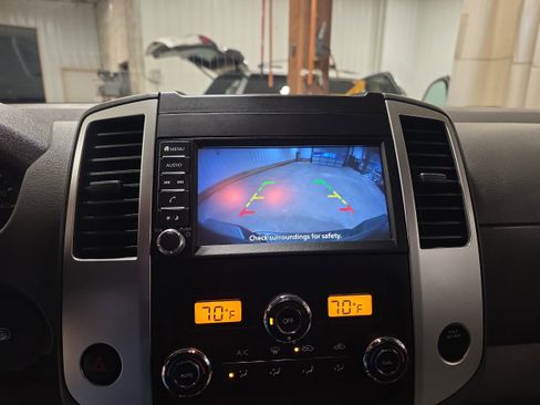 Used 2020 Nissan Frontier SV w/ Midnight Edition Floor Mats image 19