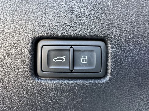 Used 2020 Audi SQ8 Prestige AWD/4WD image 37